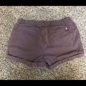 Women’s Mountain HardWear shorts